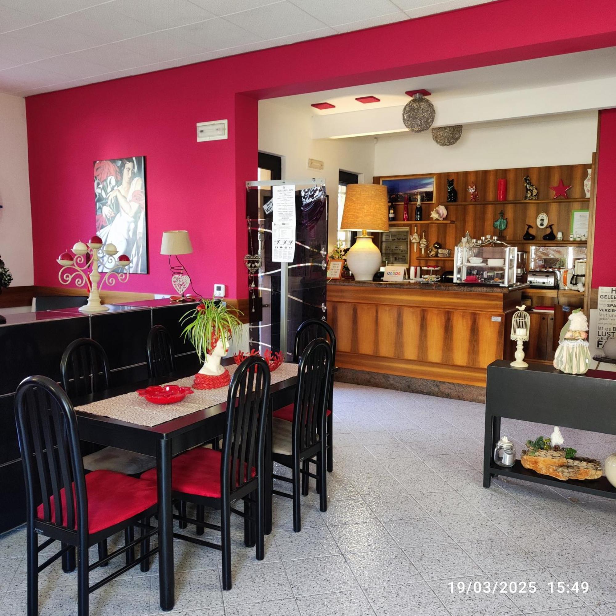 Casapatrizia B&B Σιρμιόνε Εξωτερικό φωτογραφία