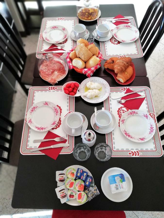 Casapatrizia B&B Σιρμιόνε Εξωτερικό φωτογραφία